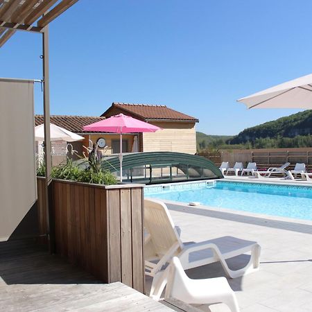 Hotel Les Gabarres Tour-de-Faure Екстер'єр фото