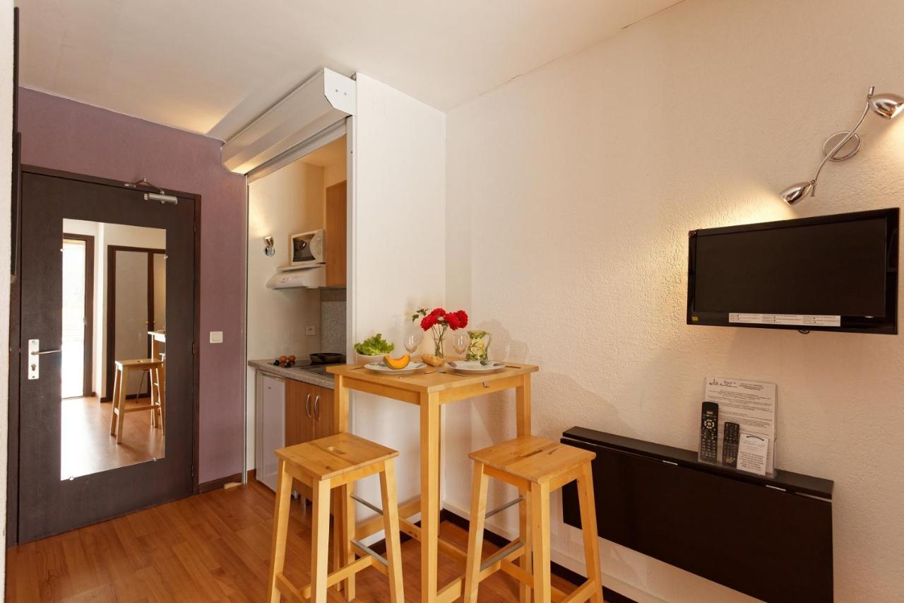 Hotel Les Gabarres Tour-de-Faure Екстер'єр фото