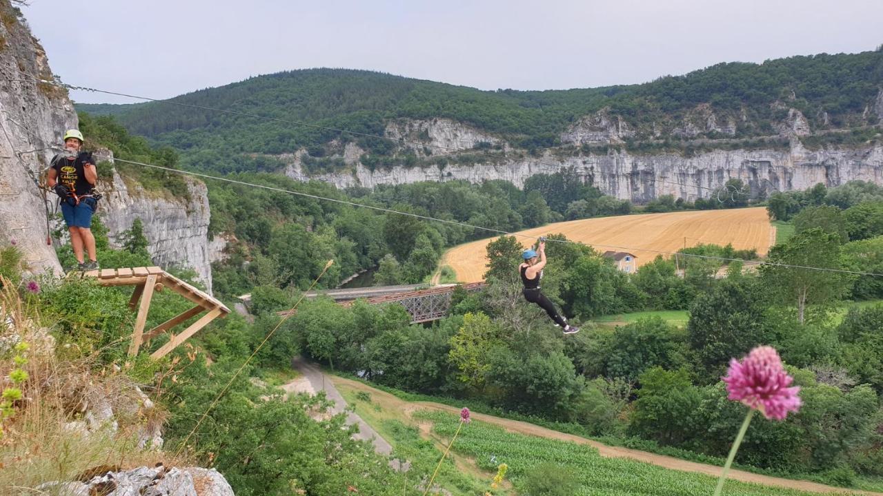 Hotel Les Gabarres Tour-de-Faure Екстер'єр фото