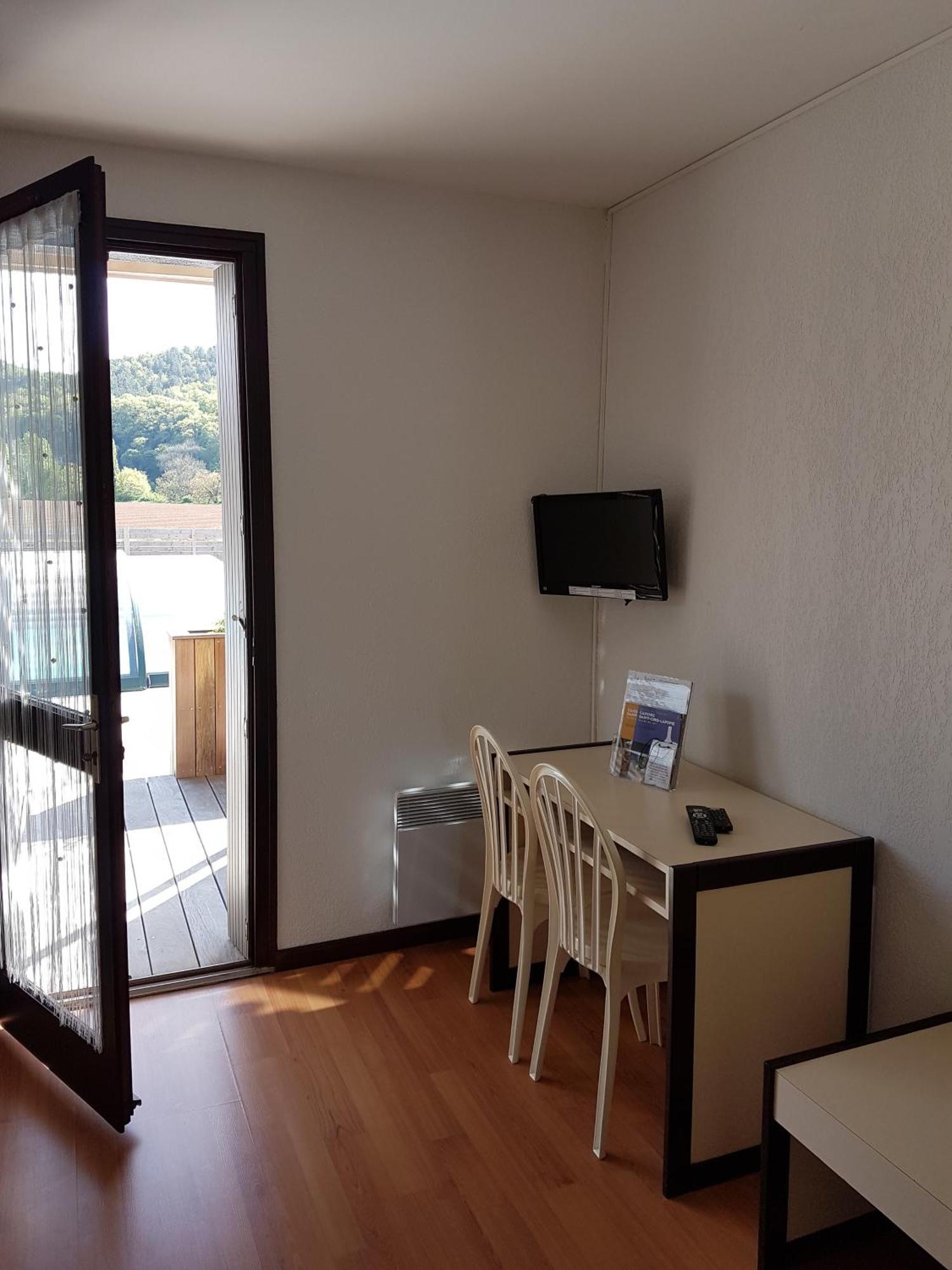 Hotel Les Gabarres Tour-de-Faure Номер фото