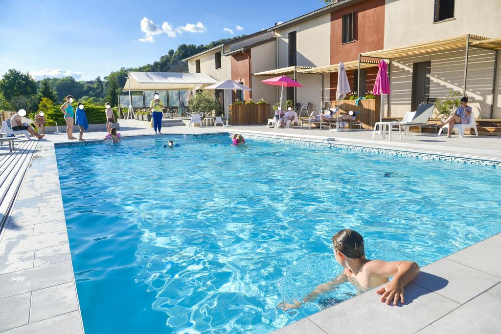 Hotel Les Gabarres Tour-de-Faure Екстер'єр фото